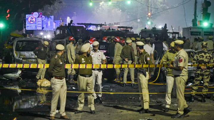 Initial probe suggest detonators used in Delhi blast: Sources