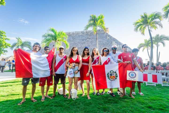 Selección Peruana de surf debutó en el ISA WORLD SUP en El Salvador