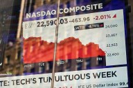 Wall Street finishes unstable week at minor loss