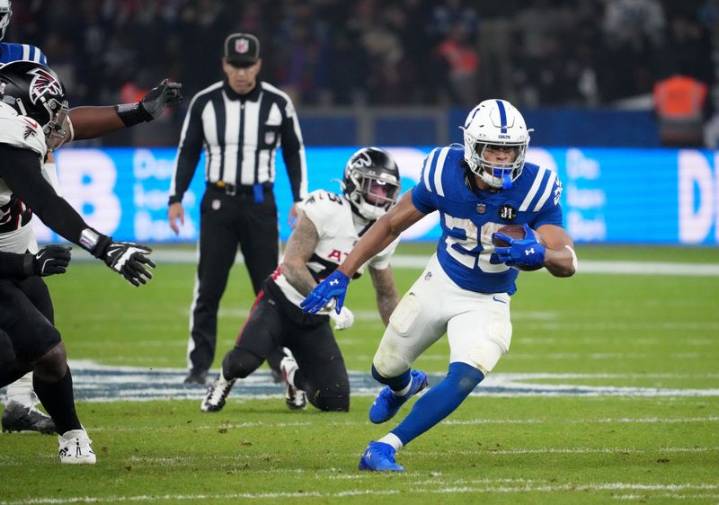 Colts' Jonathan Taylor breaks team record for rushing TDs