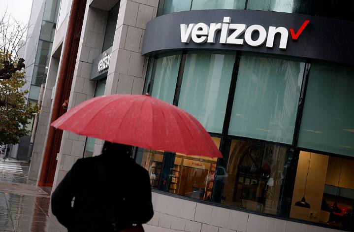 Verizon to Transform 180 Stores into Franchises, Cutting Thousands of Jobs