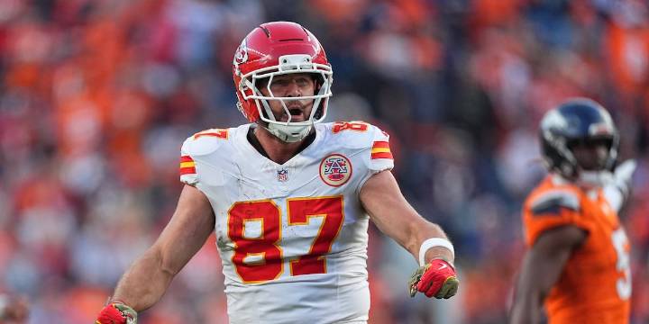 Travis Kelce says he won’t make decision about his NFL future until after season