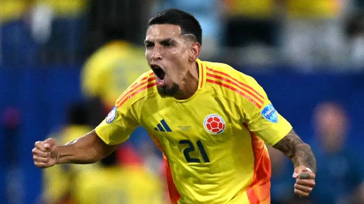 Daniel Muñoz sale de la convocatoria de la Selección Colombia, por "motivos familiares"
