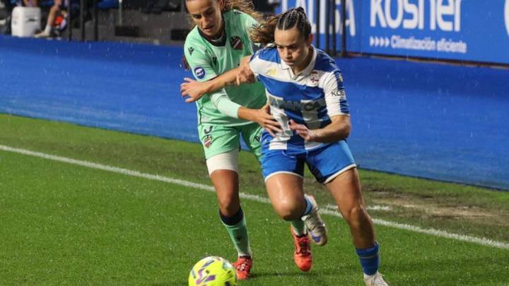 La primera exhibición de Espe Pizarro en Riazor