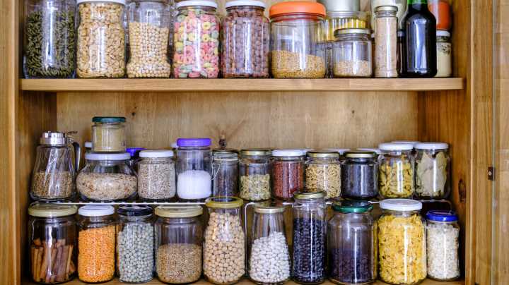 7 Zero-Waste Ways To DIY A Label For Your Glass Jars