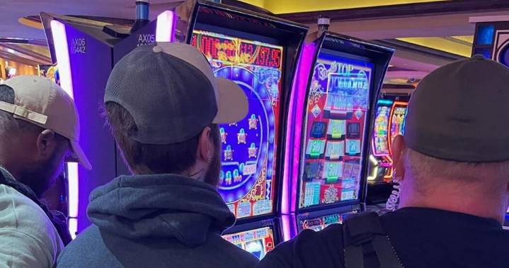 Man wanted for escape in Pennsylvania nabbed on Harrah's casino floor in Atlantic City