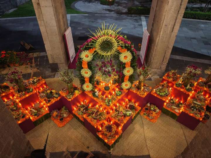 Así es la ofrenda del Día de Muertos en Palacio Nacional