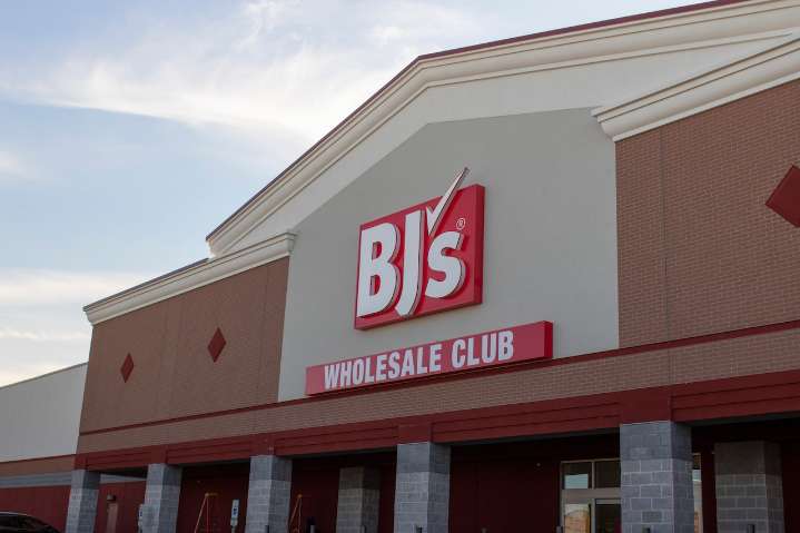 BJ’s Wholesale announces free Thanksgiving offer for struggling customers