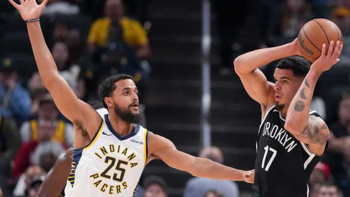 Pacers sign Jeremiah Robinson-Earl to second 10