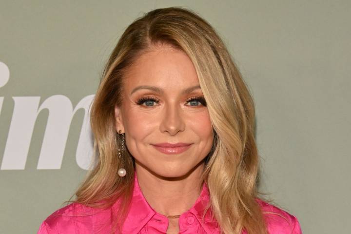 Kelly Ripa Says Neighbor 'Lodged a Complaint' Over Her Halloween Candy