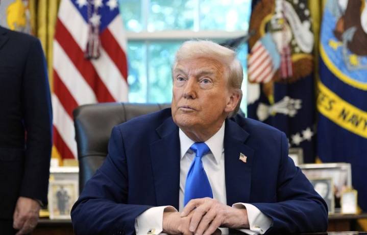 Donald Trump respalda el uso de visas H-1B para trabajadores calificados