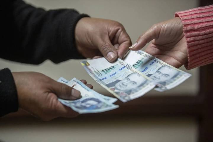 Gratificación: empleados recibirán sueldo íntegro más 9% si están afiliados a EsSalud