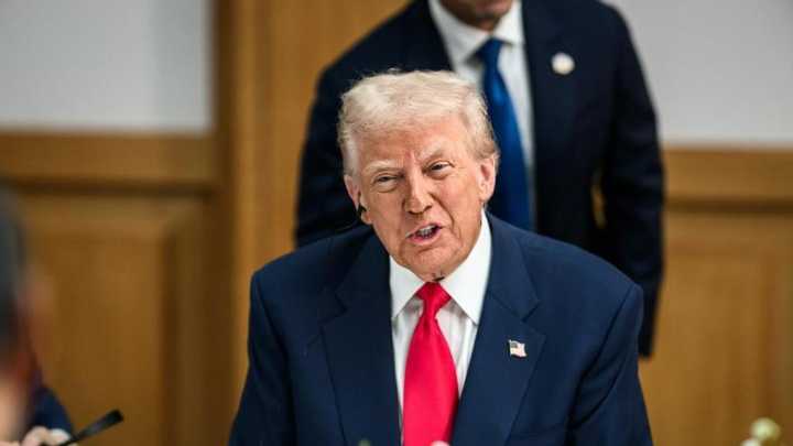 Trump acusa a la BBC de “corrupta” y asegura que está “obligado” a demandarla por difamación