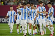 De Enzo Fernández a Tulián. Todas las coincidencias entre los dos golazos de la selección argentina a México