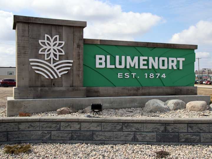 Hanover denies tall storage shed in Blumenort neighbourhood