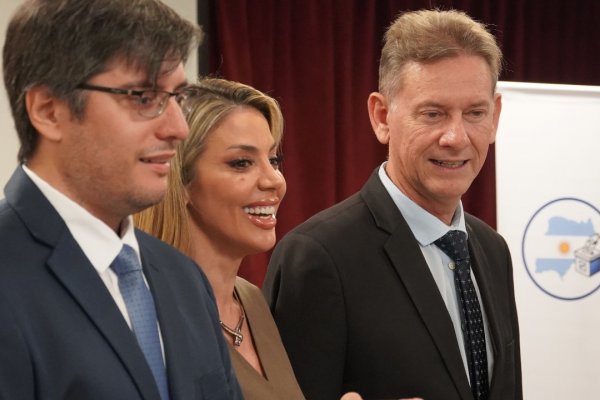 AQUÍ LOS TENÉS! Diputados nacionales correntinos diplomados y un mensaje de unidad