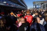 Fans’ energy is full throttle for racing spectacle on the Las Vegas Strip