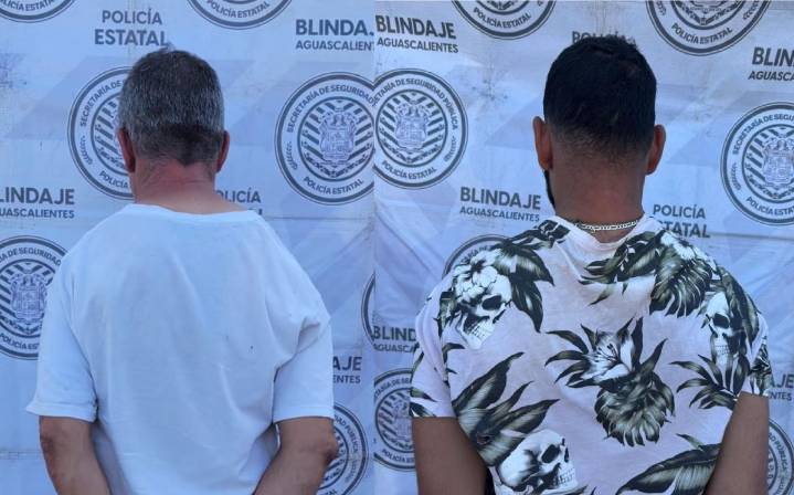 Caen dos sujetos con tres armas de fuego cortas y cartuchos útiles en Calvillo