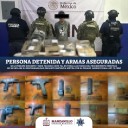 Policía de Manzanillo detiene a hombre armado durante patrullaje nocturno