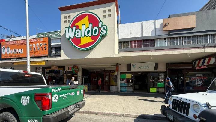 Por inseguras, clausuran 13 tiendas Waldo’s en Tijuana, BC