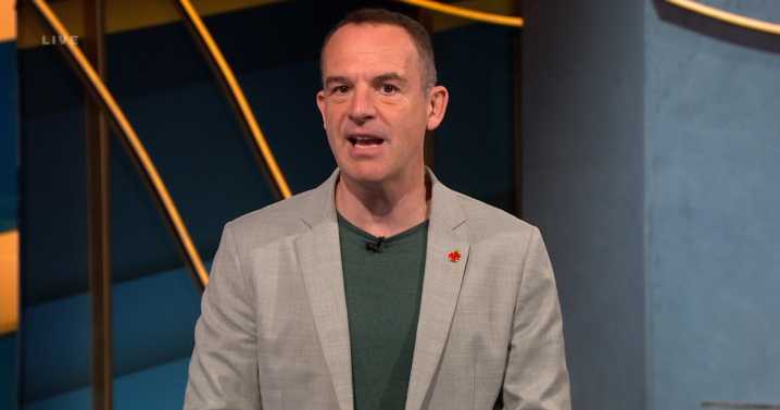 Martin Lewis issues Black Friday warning as £79 air fryer deal goes live 