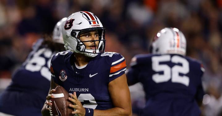 Auburn to stick with Ashton Daniels at quarterback; Will the offense look different under new leadership?
