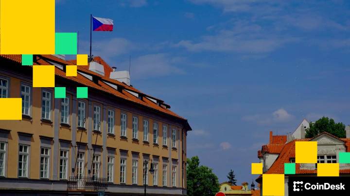 Czech Central Bank Becomes First Central Bank to Buy Bitcoin