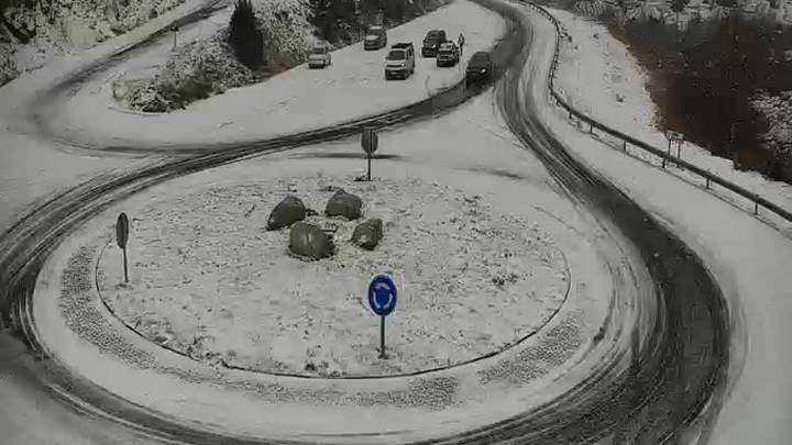 DIRECTO | Carreteras cortadas por la nieve y última hora de la DGT
