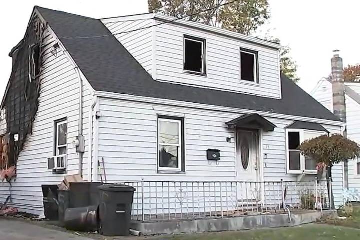 Halloween house fire kills family of 5