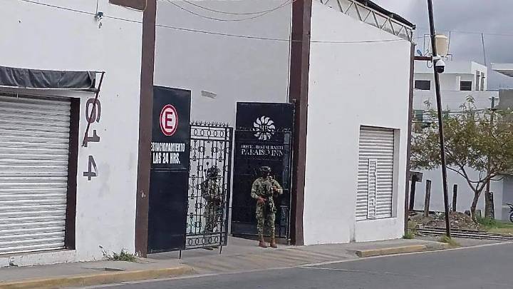 Tras operativo en hotel de Tehuacán rescatan a tres víctimas de secuestro