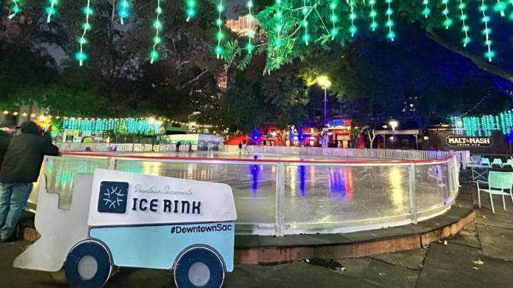 Holiday festivities begin as Downtown Sacramento Ice Rink opens