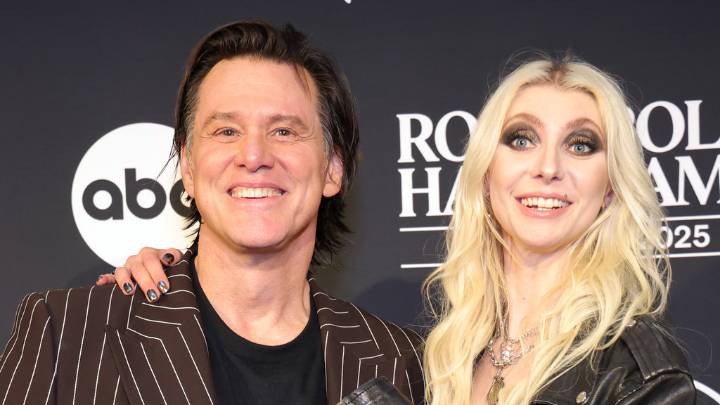 Jim Carrey and Taylor Momsen reunite 25 years after How the Grinch Stole Christmas