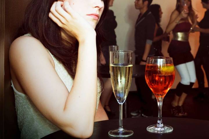 Woman Considers Skipping Boyfriend’s Gaming Cabin Trip on New Year’s Eve