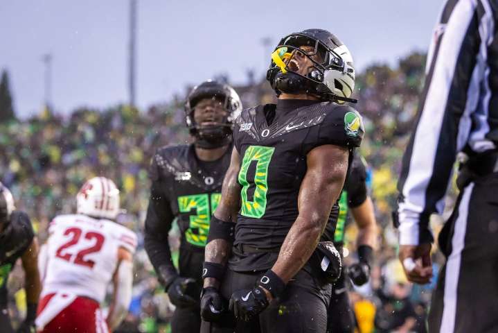 Can Oregon hold off Iowa? Will Texas Tech take down BYU? Our Week 11 college football picks