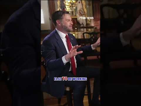 GOT LUCKY!: JD Vance jokes about NOT flying with Trump #shorts #trump #usa #us #vance #politics