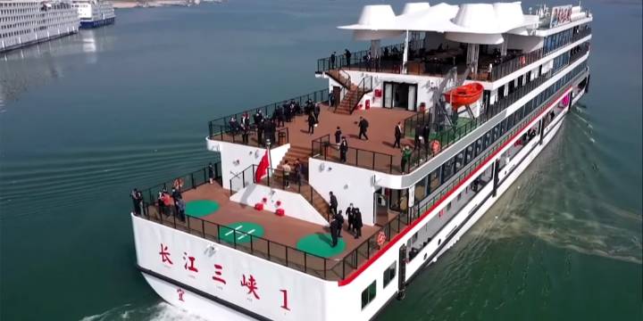 China reorienta sus cruceros para evitar Japón en medio de las tensiones diplomáticas