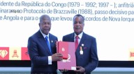 Condecoran a presidente del Congo por independencia de Angola (+Foto)