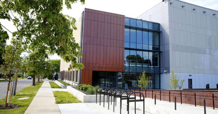 D’Youville awarded $100,000 for mental health services for youth