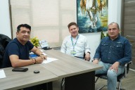 Ecopetrol y alcaldías de Aguazul y Yopal firman convenios para pavimentación de vías terciarias