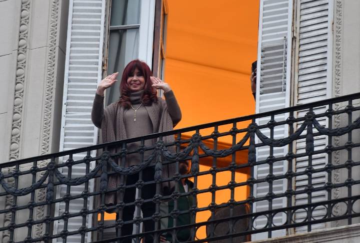 La justicia argentina endurece el régimen de detención domiciliaria de Cristina Kirchner