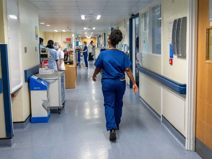 NHS facing ‘huge holes’ in workforce if foreign doctors leave UK, report warns