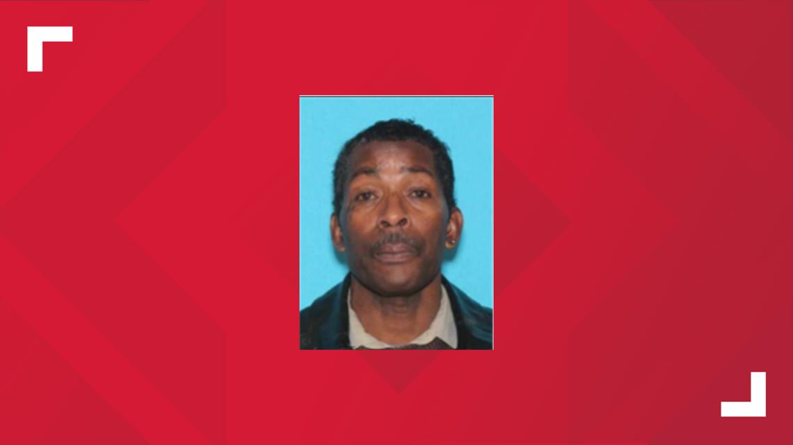 OFFICIALS: Suspect considered 'armed and dangerous' after shooting injures Jacksonville officer, K