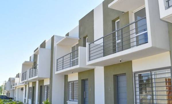 Se aleja el sueño de la casa propia: suben tasas y limitan los créditos hipotecarios