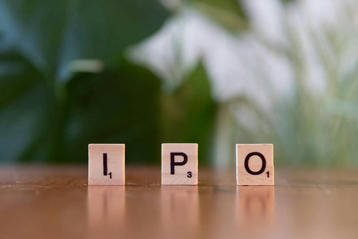 IPO Rush: PhysicsWallah, Three Other Mainboard Issues To Open This Week; Lenskart, Groww To Get Listed