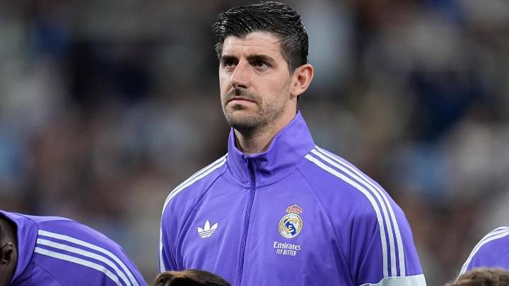 Courtois y las "informaciones locas" que hablan de "problemas con Xabi Alonso"