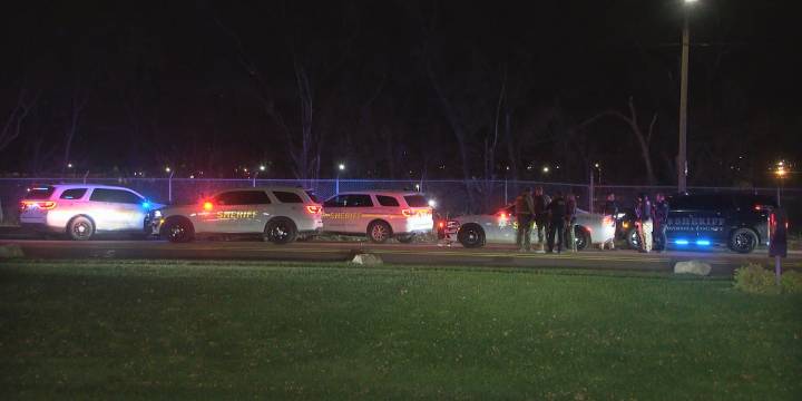 Pursuit ends along Floyd Boulevard