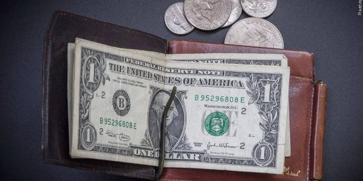 Good Question: Who sets the federal poverty level?