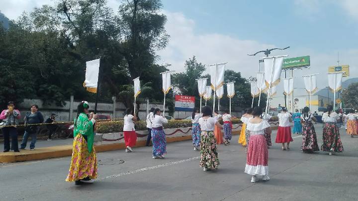 Conmemoran 115 años de la Revolución Mexicana con desfile en Río Blanco