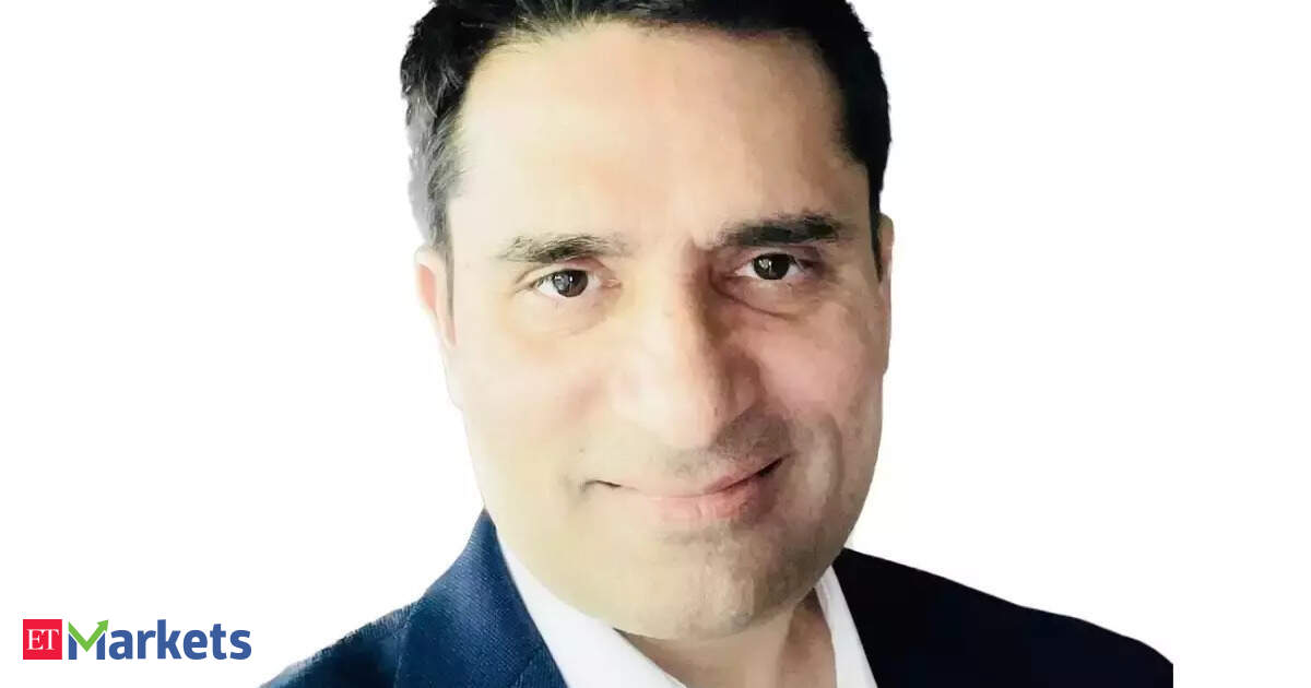 Anurag Singh says AI rally overheated but far from a dotcom