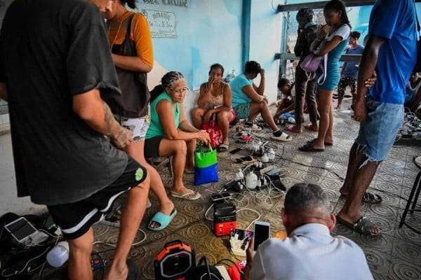 Ofrece EU ayuda humanitaria a Cuba tras huracán 'Melissa'